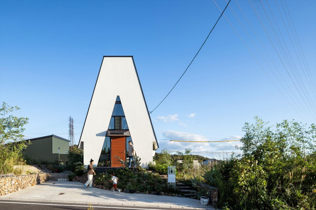 三角の家 メイン画像